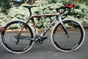 I don't know why that hand is in there. I bet this bike can stand on its own, drink a couple of Belgian ales and maybe jump over the moon like Elliott's bike in "E.T." (Stolen from tech editor Zack Vestal at VeloNews.com.)