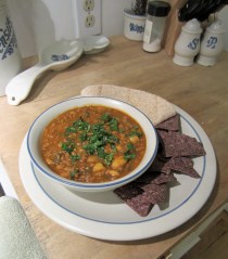 Lamb chili with white beans