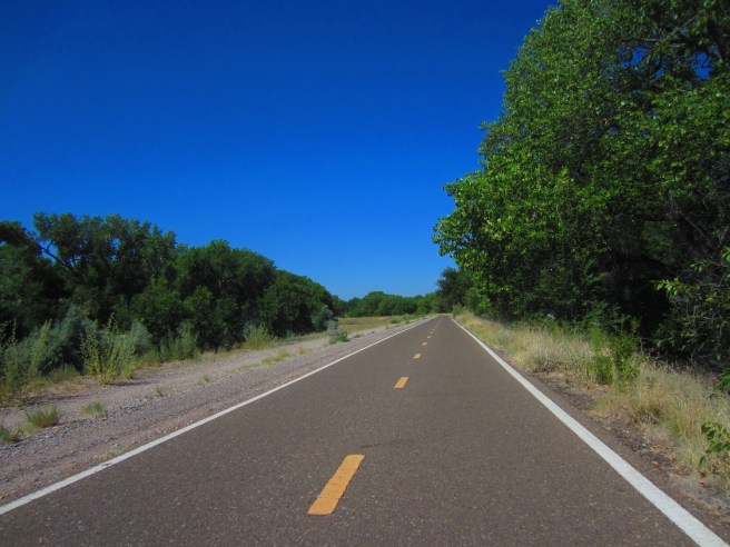 The Paseo del Bosque makes a nice change from riding Tramway.