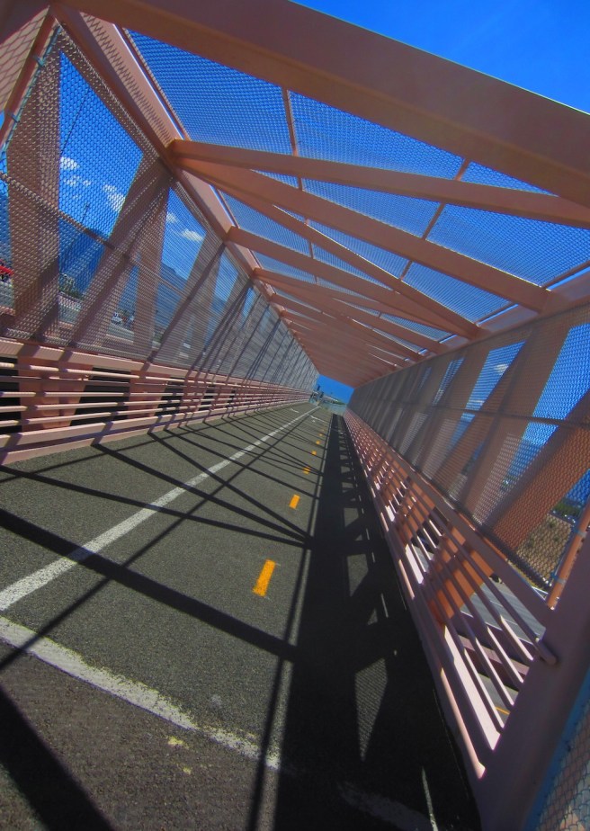 Holy bike-ped bridge, Batman! This one crosses I-25 near Paseo del Norte.